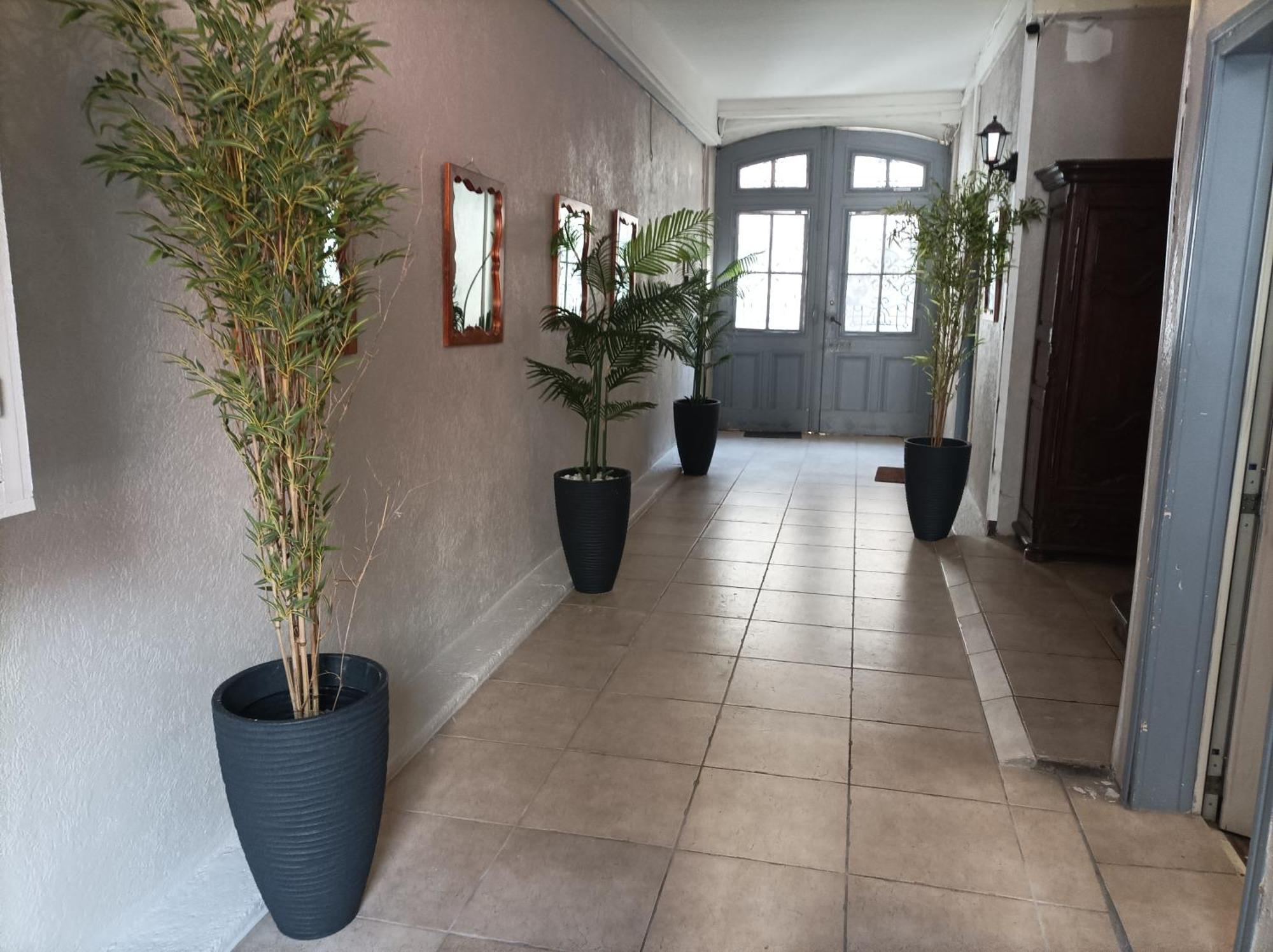 "Le Patio"-Meuble De Tourisme 3 Etoiles -Residence "Les Logis De Beziers"-Garage Optionnel-Coeur De Ville-Plages A 16Km ! מראה חיצוני תמונה